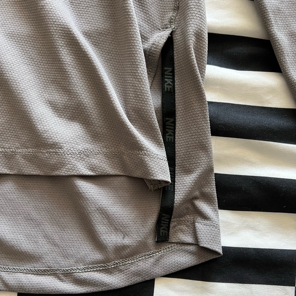 Men’s Long Nike Dri Fit Long Sleeve Grey - Picture 4 of 6